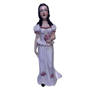 Cramer Mold #68 Woman With Bouquet of Flowers White Dress Black Hair 15.25"